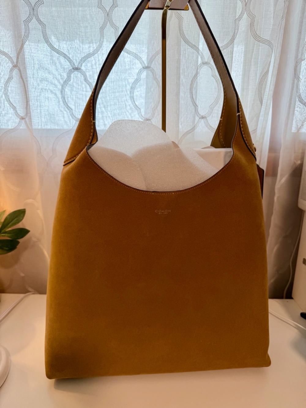 Coach Brooklyn 39 Tan Leather Slouch Shoulder Bag - Picture 2 of 10